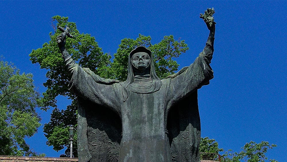 monumento-santa-caterian-da-siena