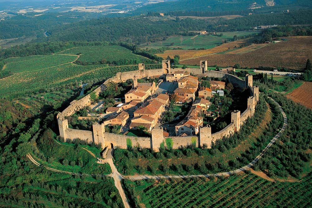 mura-monteriggioni-siena-tuscany-italy