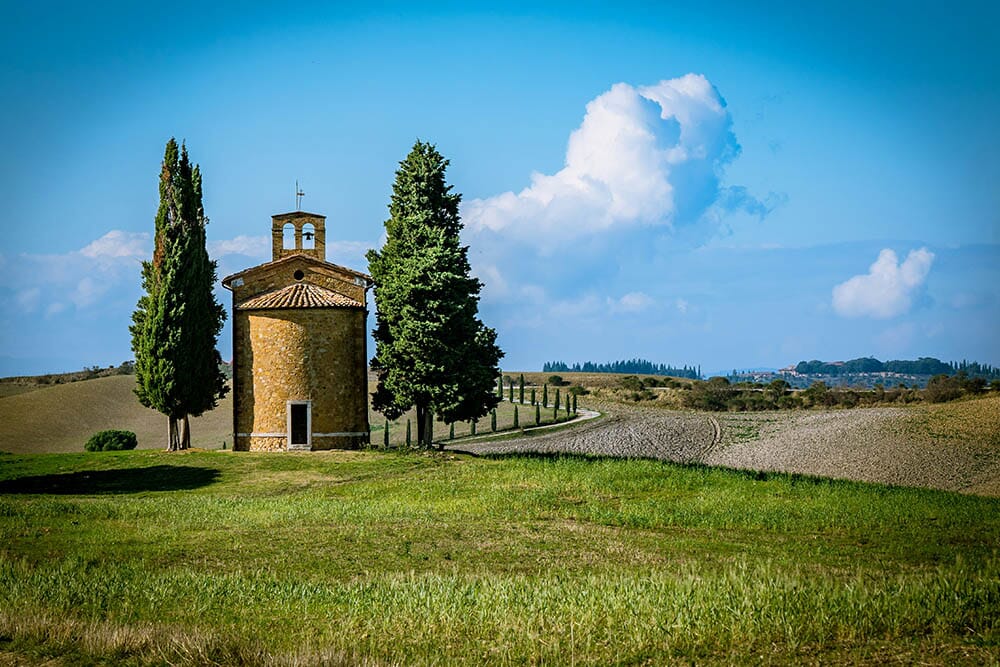 cappella-di-vitaleta-san-quirico-dorcia-siena-tuscany-italy